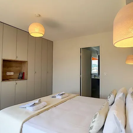 Nestor&jeeves - Sky Light Terrace - Hyper Center - By Sea - Floor